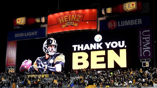 The main screen at Heinz Field thanks Ben Roethlisberger during his last Steelers home game.